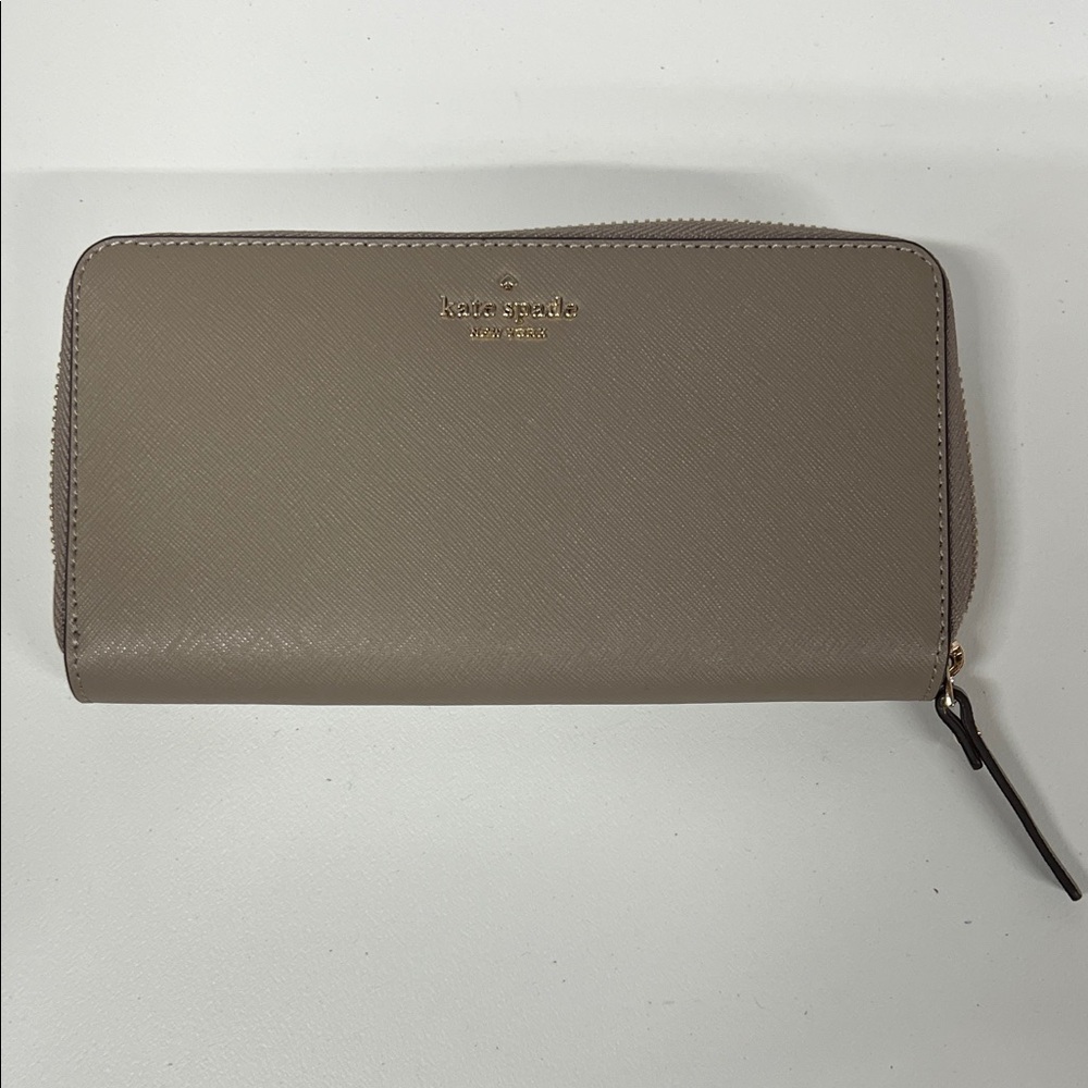 Kate Spade Beige Zip Wallet